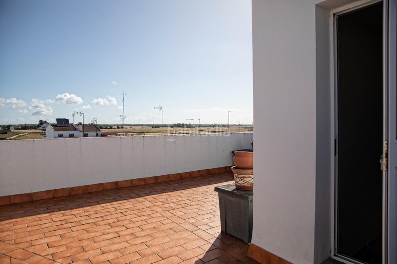 Foto c5f8354a-22f6-4d64-83af-4384d6b45a99. Casa adossada a Almonte Almonte