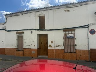 Casa a schiera in Almonte. Casa adosada céntrica para reformar  almonte, huelva