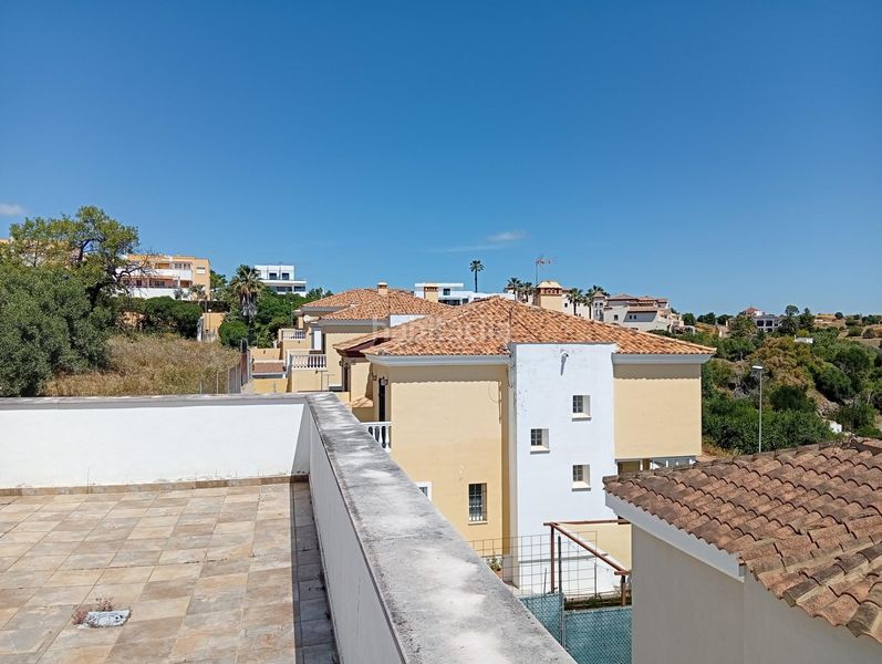 Foto 05ba0c76-ff07-415f-9b06-e4c2747d6494. Xalet amb aparcament a Ayamonte ciudad Ayamonte