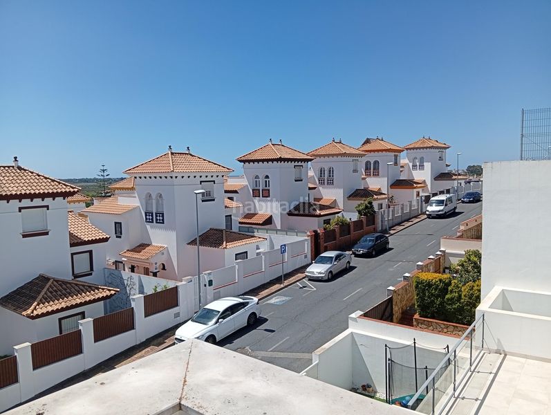 Foto c341e393-5719-4773-8c5b-4c0d24bd8dfb. Xalet amb aparcament a Ayamonte ciudad Ayamonte