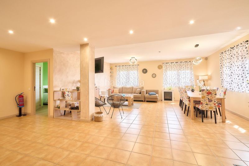 Foto 6c883a1c-7c98-4c82-a13c-104ef13d6660. Casa amb aparcament piscina a Santiz