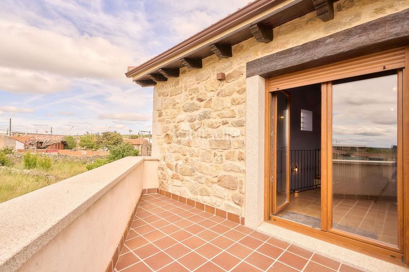 Foto ce0a40eb-cc79-4131-9d77-ac01f4171c87. Casa amb aparcament piscina a Santiz