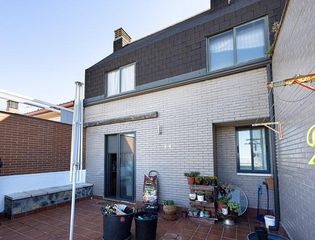 Penthouse in San Lázaro. Estupendo dúplex en la hiniesta, zamora