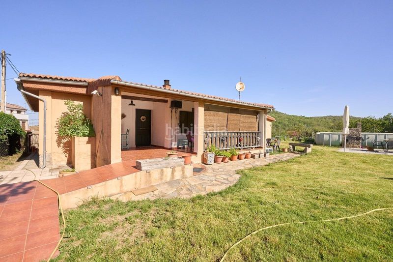 Foto 72c11778-e01a-4303-8554-05c8d5045e9e. Casa amb aparcament piscina a Hoya (La)