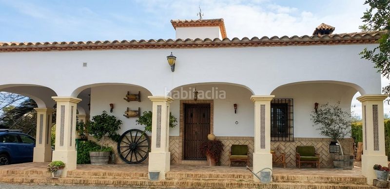 Foto 46fd7fd8-4a8b-446d-9e4d-42d85e3929d7. Casa amb piscina a Coronil (El)