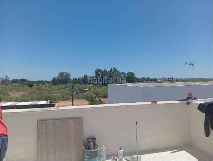 Foto 2c22ea7b-c025-4716-bf69-cb92b8e192c1. Casa adossada amb aparcament a Ayamonte ciudad Ayamonte