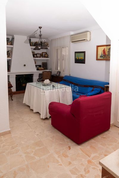 Foto 9b158152-326c-413d-8a59-2cbdefc4d70f. Casa aparellada amb aparcament a Almonte Almonte