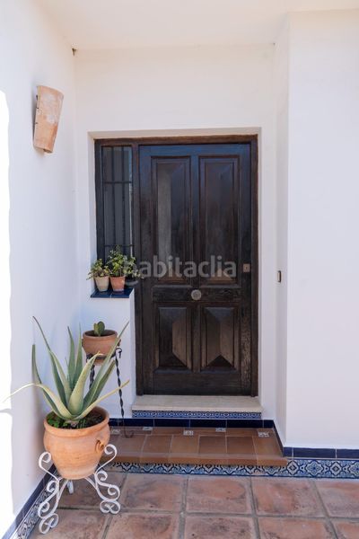 Foto cc4b732d-a645-4c9b-82c6-443c6cf31102. Casa aparellada amb aparcament a Almonte Almonte