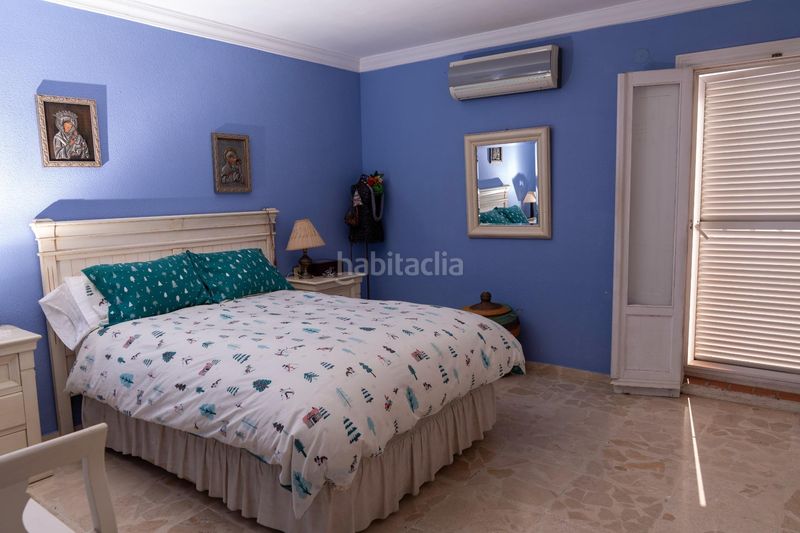 Foto f22d39af-0508-4c74-8012-8864b607dd38. Casa aparellada amb aparcament a Almonte Almonte