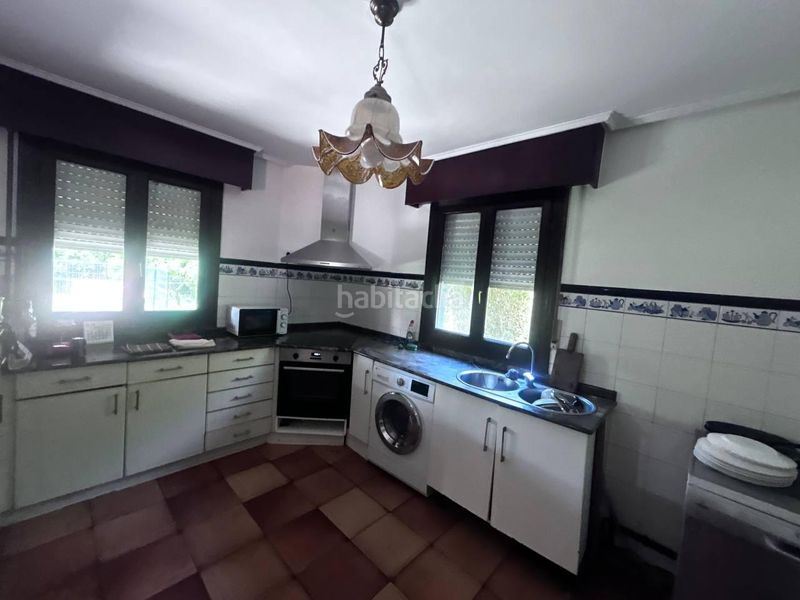 Foto 9e22d918-fef9-4d9e-b45f-97f55c637a91. Casa amb aparcament a Gorliz
