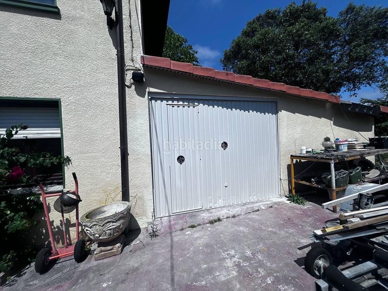 Foto ac5ebeab-f5dc-4267-b1fe-23a5251878b8. Casa amb aparcament a Gorliz