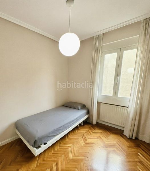 Foto 66333f2d-ff38-4724-b826-ea9e6e0bc578. Pis amb aparcament a Goya Madrid