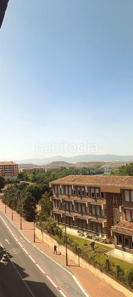 Foto 1700fc1c-d45b-4cb9-8432-ddde29e7d33a. Pis a Oeste Logroño