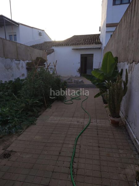 Foto 0ad64225-724a-4421-8cbc-bd27e6ea75b7. Casa adossada a Chucena