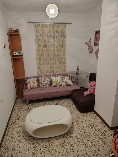 Foto 2ff96bcc-f7e4-4470-8028-ef6de19e77b1. Casa adossada a Chucena