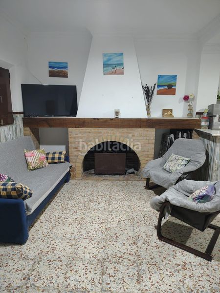 Foto 402127aa-9d4c-4f7f-b192-166b0c5321e2. Casa adossada a Chucena