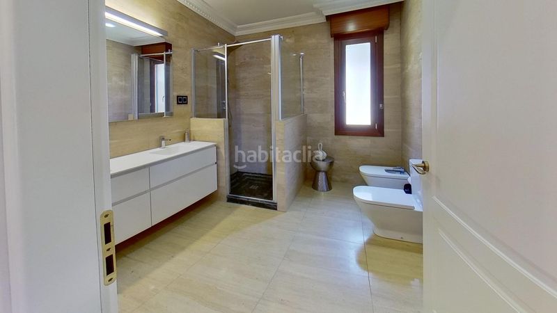Foto ef808ede-0d60-4fe7-a3c2-b6dc84f16c5f. Xalet amb calefacció aparcament piscina a Berango