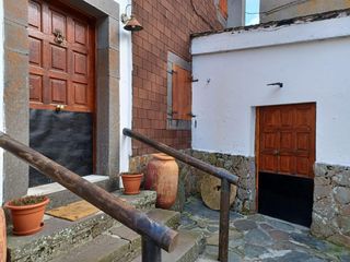 Chalet in Cangas del Narcea. Propiedad unifamiliar situada en el puertu, cangas del narcea as