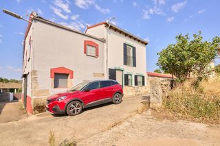 Casa a schiera in Cabeza de Béjar (La). Casa reformada de 90 m2 en la cabeza de béjar salamanca