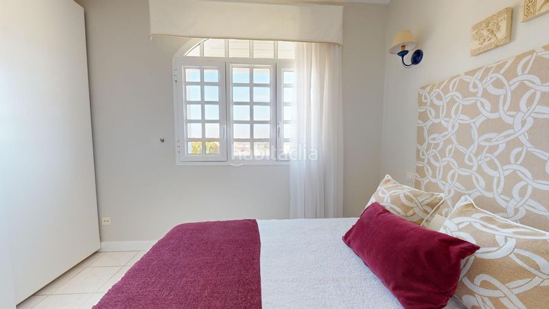Foto 309d62b5-c88a-4a70-9c0d-e4992bea0eca. Casa exclusiva vivienda unifamiliar en esquina, situada en la codiciada zona de hoya pozuelo la garita. en Telde