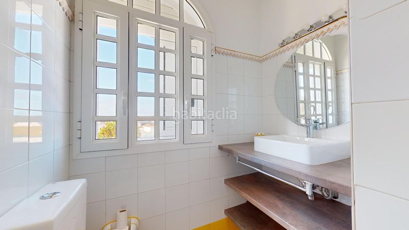 Foto 3892e074-cb4c-4d6e-b408-736ae6c5269b. Casa exclusiva vivienda unifamiliar en esquina, situada en la codiciada zona de hoya pozuelo la garita. en Telde