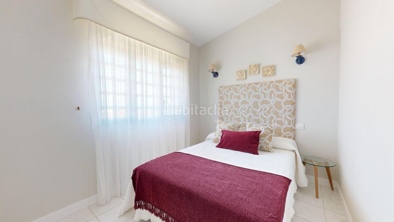 Foto 9bd978a2-e502-4e11-bc57-74d220bdb043. Casa exclusiva vivienda unifamiliar en esquina, situada en la codiciada zona de hoya pozuelo la garita. en Telde
