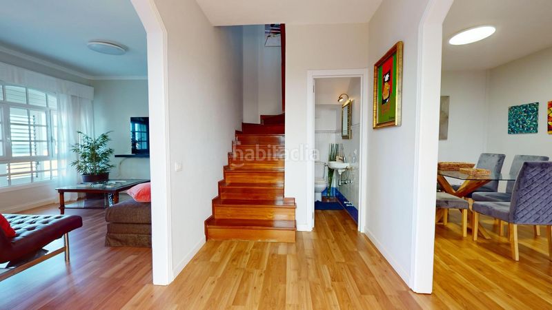 Foto b3e45a35-ff93-4c69-a652-52b74919410b. Casa exclusiva vivienda unifamiliar en esquina, situada en la codiciada zona de hoya pozuelo la garita. en Telde