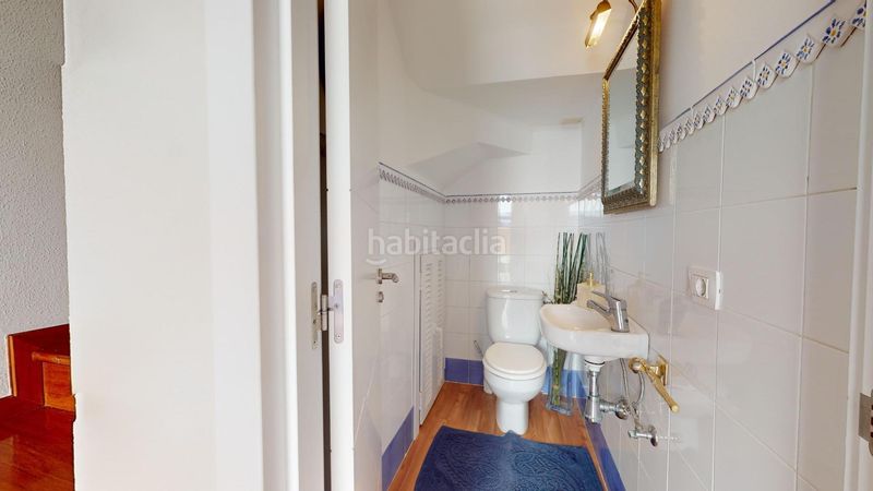 Foto c0c2988b-a816-4497-ac58-df2ce8dc38e7. Casa exclusiva vivienda unifamiliar en esquina, situada en la codiciada zona de hoya pozuelo la garita. en Telde