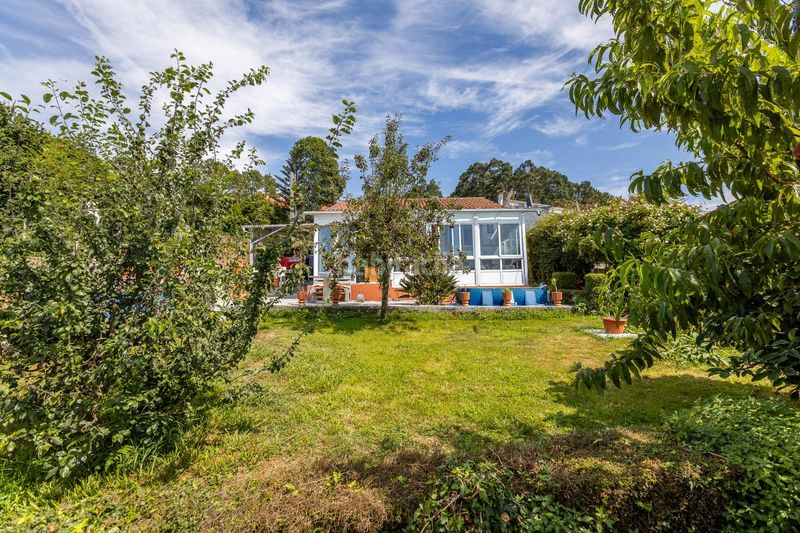 Foto 62c34748-9d08-482f-894b-4dcd2d41e7c7. Casa amb aparcament a Pontedeume