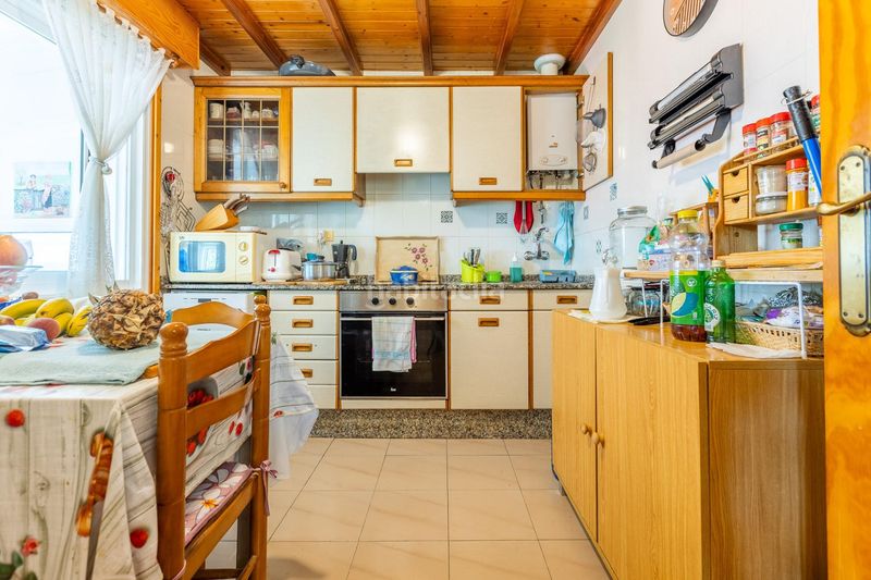Foto 8016b631-f5e6-4059-99c7-7040468e463d. Casa amb aparcament a Pontedeume