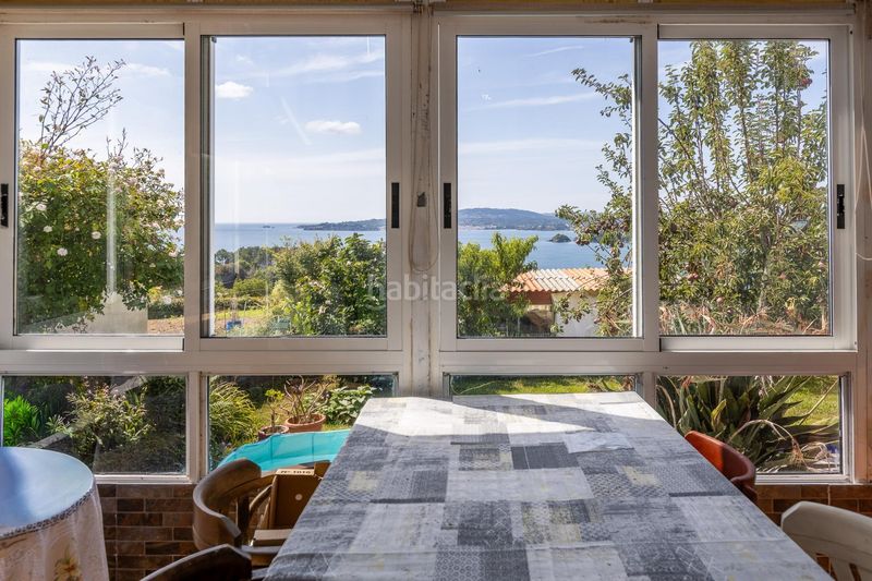 Foto 9a2f8e15-7cd1-422f-86ee-63b2e8de4656. Casa amb aparcament a Pontedeume