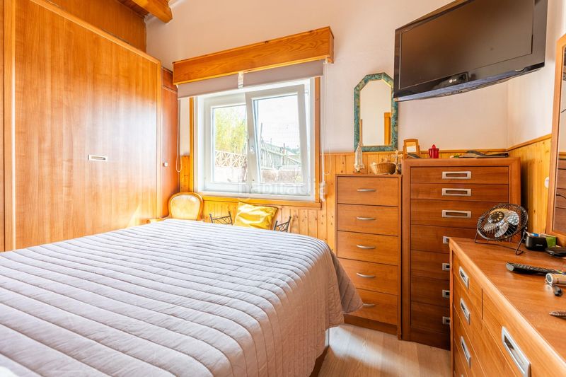 Foto bd16086e-363b-48f6-8688-128a116b4bc4. Casa amb aparcament a Pontedeume
