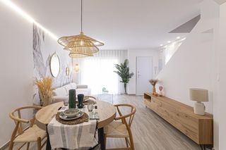 Casa a Tomás Maestre. Descubre este exclusivo dúplex más torreón en la urbanización lo