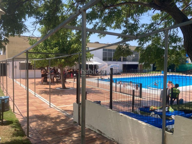 Foto 0e8d7477-c70a-4863-ac0f-9255e29a047d. Estudi amb aparcament piscina a Centro - Torre de la Higuera Almonte