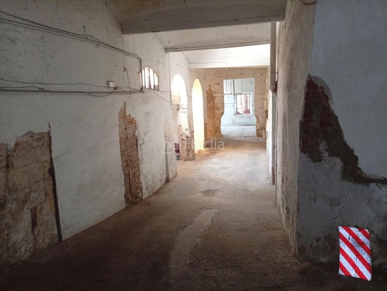 Foto a6ac9bcd-3525-47b5-a68a-e2cd218d5a83. Edificio in Xàtiva