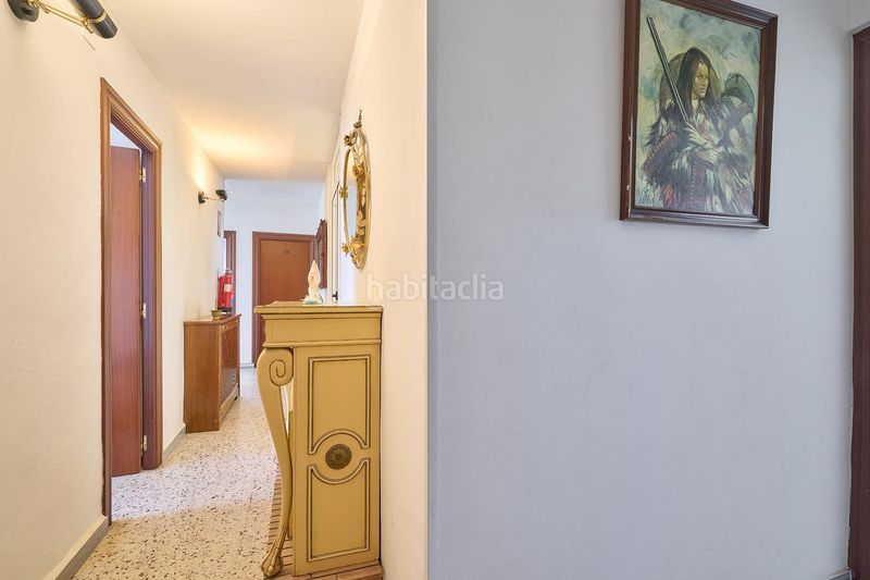 Foto a0e6fb2c-8373-4f11-8d06-0571cafceb3f. Edifici a Pajares de la Laguna
