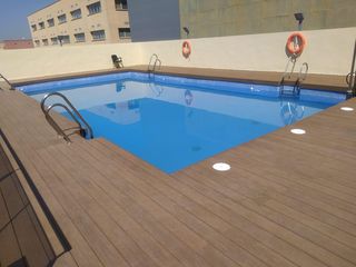 Flat in Avenida Juan Diego. Apartamento turístico en edificio luxsevilla bormujos