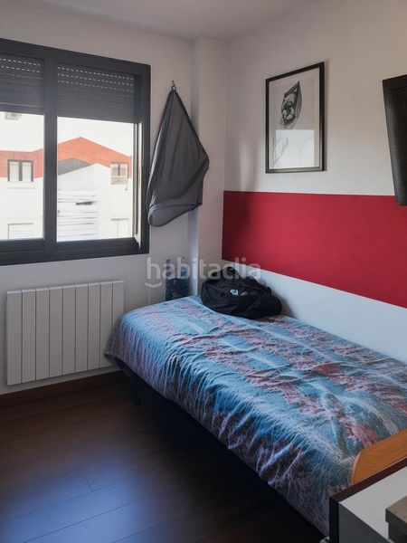 Foto bc13ef44-7fe4-4793-9262-6a7035d59bc6. Piso  seminuevo de 3 habitaciones en urbanización privada en Brazomar en Castro - Urdiales