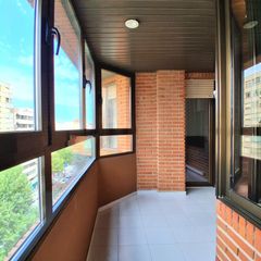 Etagenwohnung in Hospital. Piso de 137 m2 en la avenida de españa junto a el corte inglés .