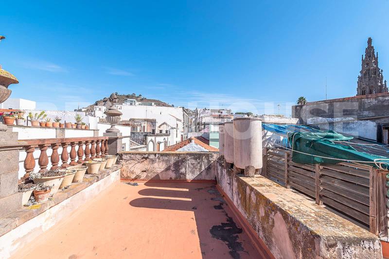 Foto 72a518d2-1235-426e-9184-35bc2695230d. Edifici a Arucas casco Arucas
