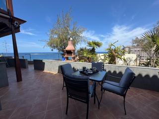 Maison jumelée  Calle picasso. Chalet frente al mar con vistas espectaculares – ideal para vivi