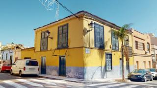 Casa a Calle canarias 1. Casa histórica en el centro de gimar