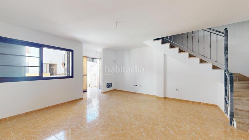 Foto baea28ed-8e5d-43ce-9f86-426b82c85236. Casa adosada adosados en guimar a estrenar!!! en Centro Güímar