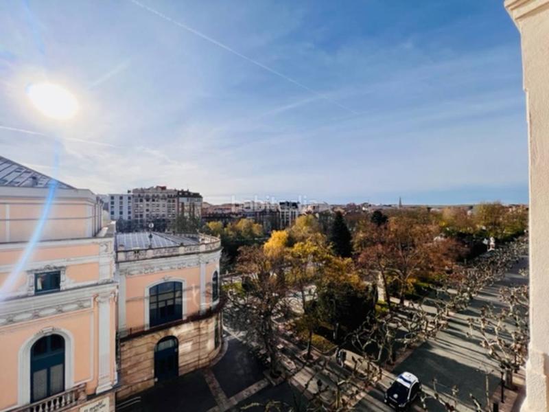 Foto 3917c3c1-0f60-49d9-862c-3c47df4ec570. Duplex con riscaldamento in Casco Antiguo Burgos