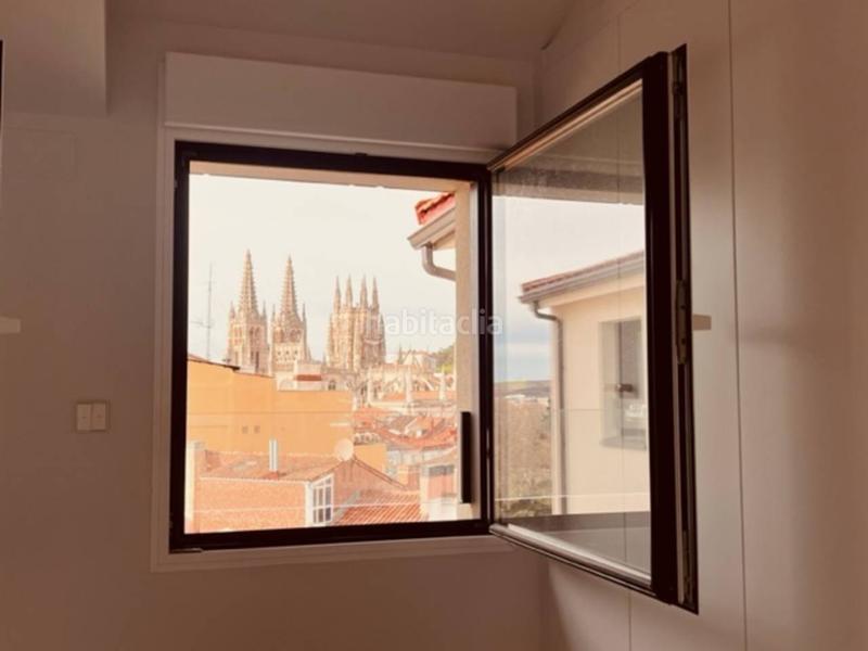 Foto cb8081a5-77d4-48ab-b7c1-22a561b9773d. Triplex avec chauffage dans Casco Antiguo Burgos