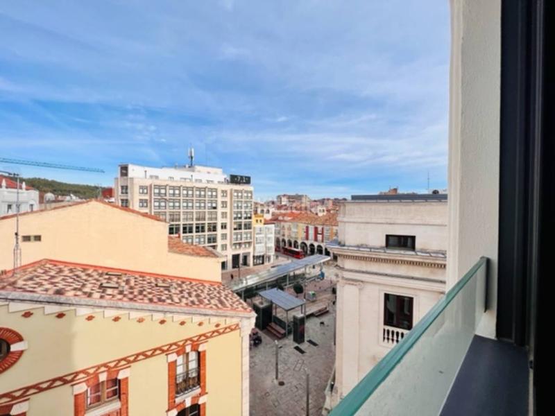 Foto 734d023d-c656-4c13-b064-9f000d596e05. Zweistöckige wohnung mit heizung in Casco Antiguo Burgos