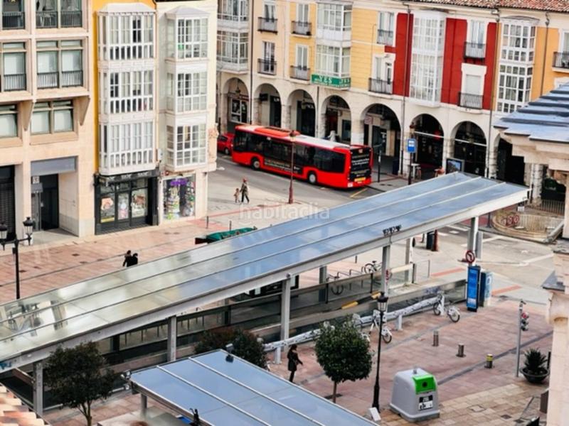 Foto f03d4d5e-6f51-4972-8d4d-6812155dba3f. Zweistöckige wohnung mit heizung in Casco Antiguo Burgos