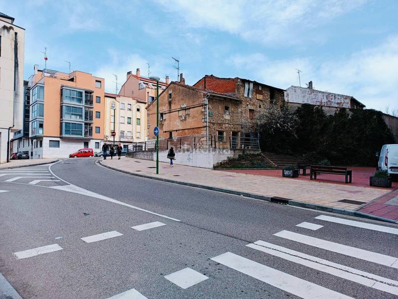 Foto a4d9ff05-f57e-41ae-b6a6-bfeef5c44646. Casa pareada  en venta en gamonalcapiscol09007 en Burgos