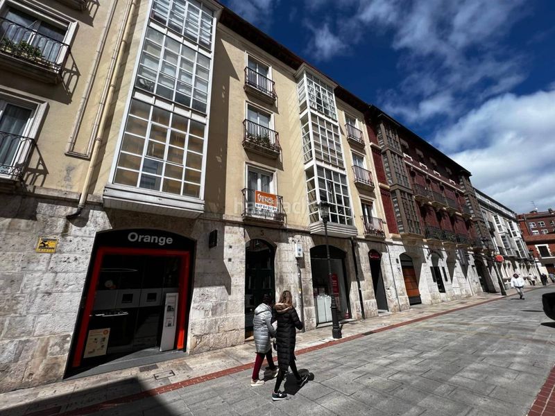Foto 96a8ba12-8291-493e-9a10-6f22a927143d. Pis amb calefacció aparcament a Casco Antiguo Burgos