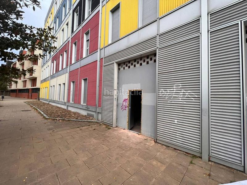 Foto 4589210d-10fc-44dc-aa79-d27a762723e2. Local commercial dans Universidad - Las Huelgas Burgos